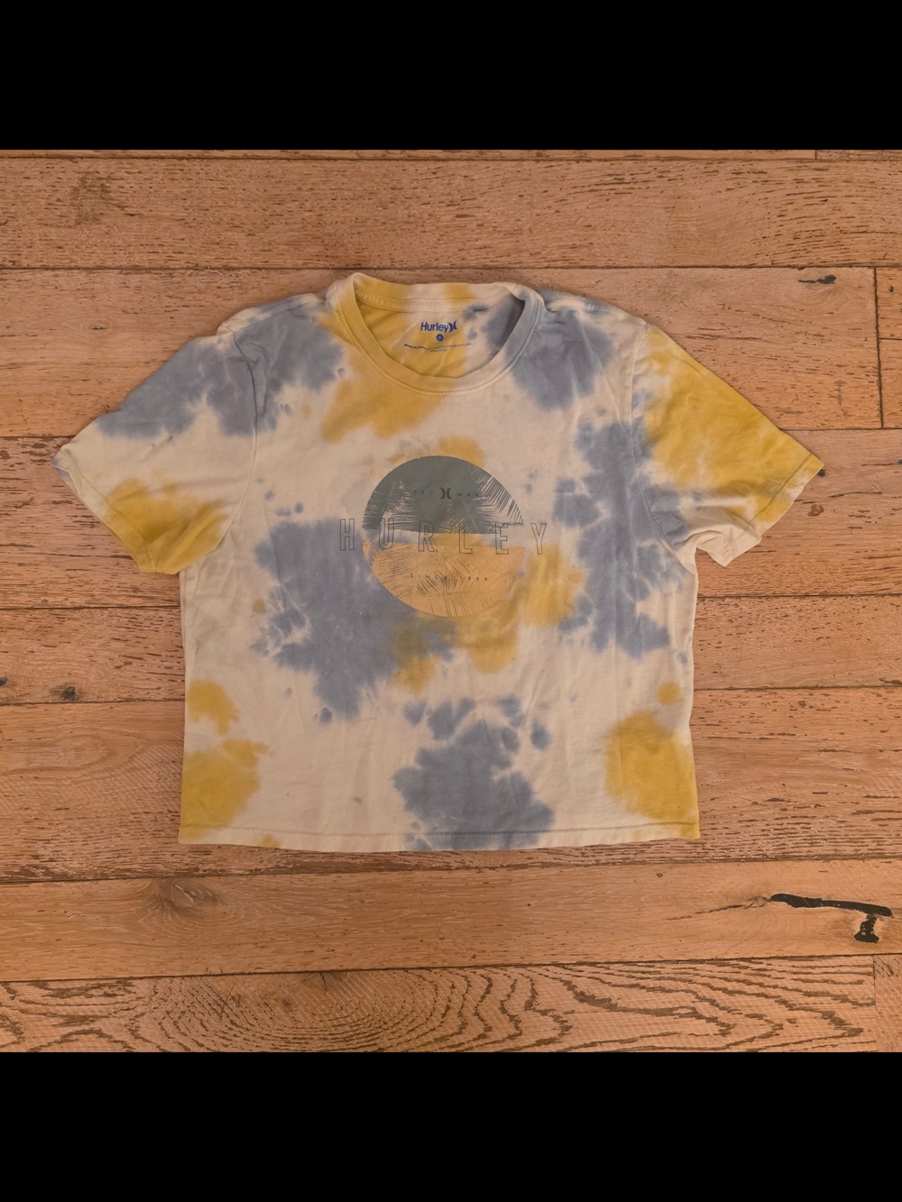 2000's Hurley Tie-Dye Crop Tee in Blue & Yellow coconutgirl surf style